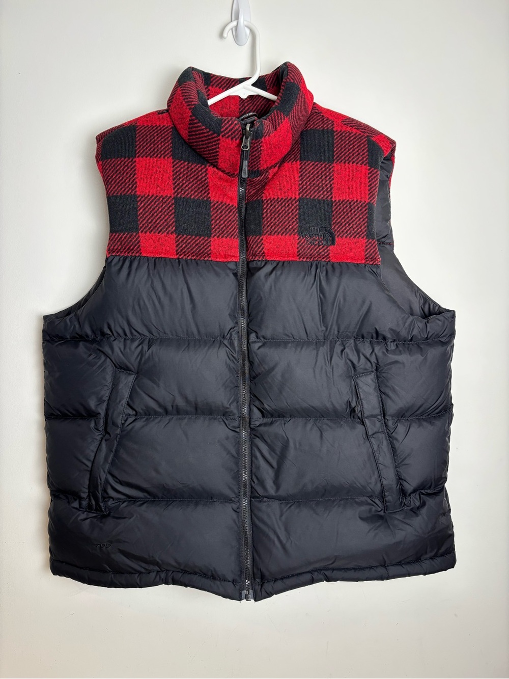 The North Face Nuptse Vest Men’s XL 700 Down Puffer Vest Black Red Plaid Quilted